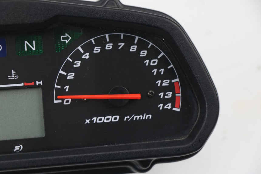 photo de SPEEDOMETER HONDA XLV VARADERO 125 (2000 - 2006) - Distinctive features
