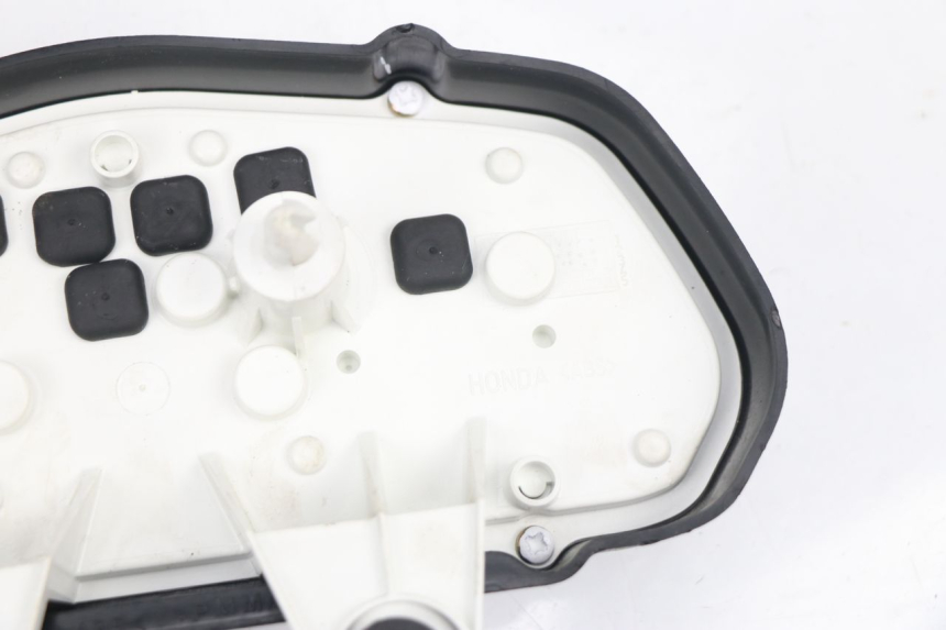 photo de SPEEDOMETER HONDA XLV VARADERO 125 (2000 - 2006) - Zoom on usage condition