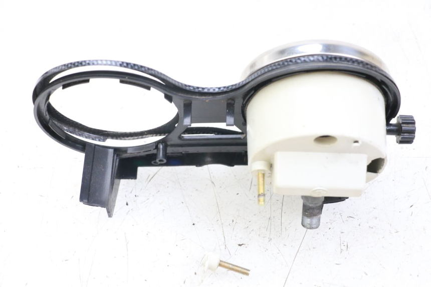 photo de SPEEDOMETER SYM XS 125 (2007 - 2016) - Fixing points details