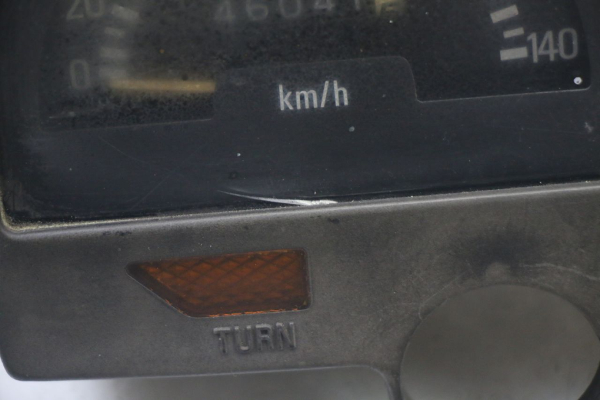 photo de SPEEDOMETER YAMAHA SR 125 (1982 - 2003) - Technical close-up