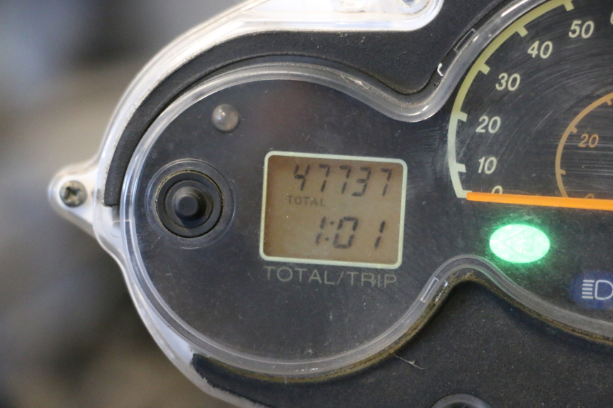 photo de SPEEDOMETER YAMAHA YP MAJESTY 125 (2002 - 2006) - Zoom on usage condition