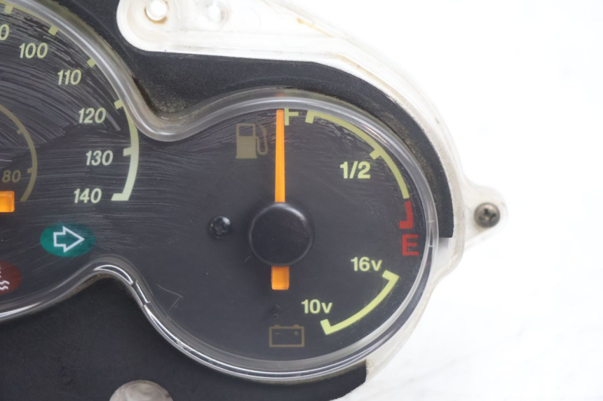 photo de SPEEDOMETER YAMAHA YP MAJESTY 125 (2002 - 2006) - Alternative perspective
