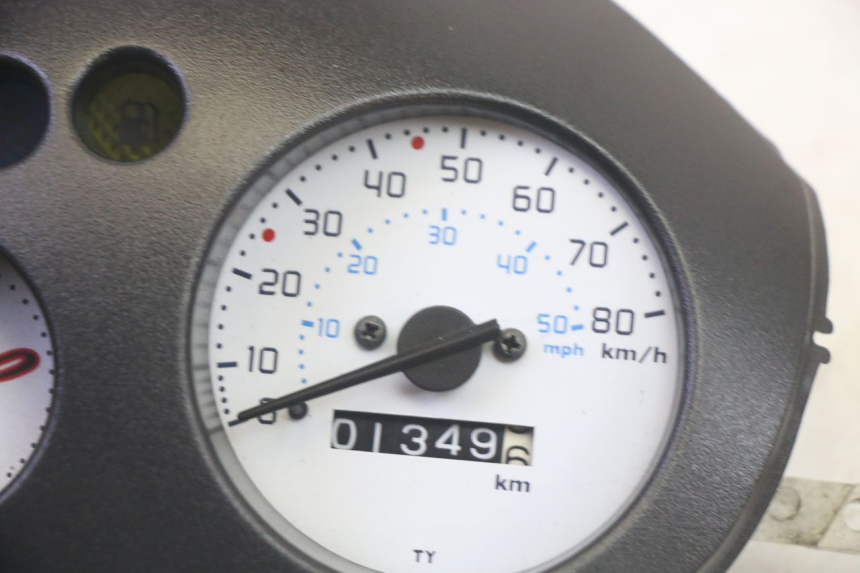 photo de SPEEDOMETER PIAGGIO ZIP 4T 50 (2018 - 2020) - Alternative perspective
