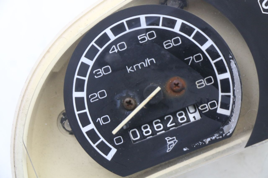 photo de SPEEDOMETER PIAGGIO ZIP RST 50 (1996 - 1998) - Component detail