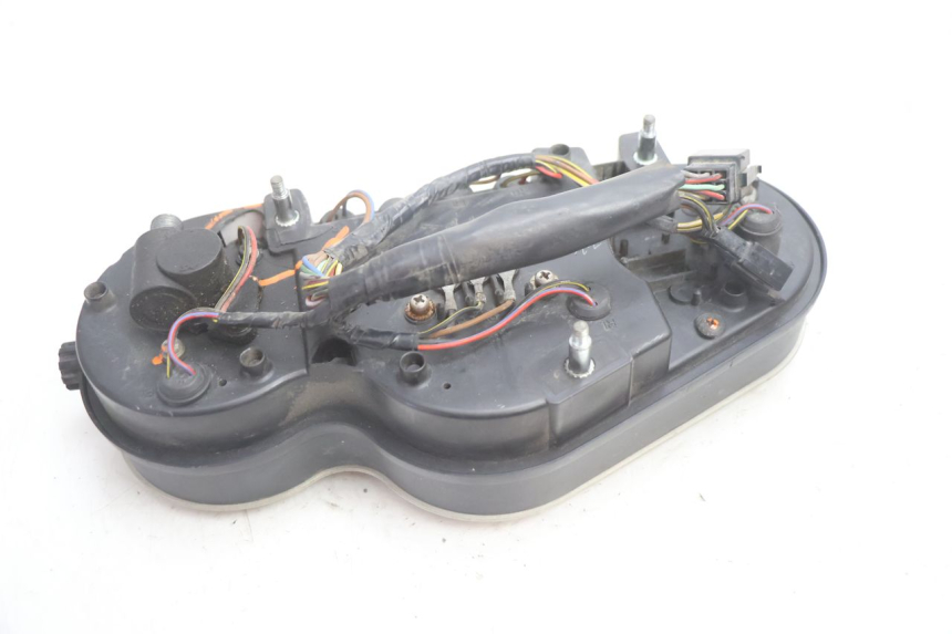 photo de SPEEDOMETER KAWASAKI ZX-6R ZX6R 600 (1995 - 1997) - Distinctive features