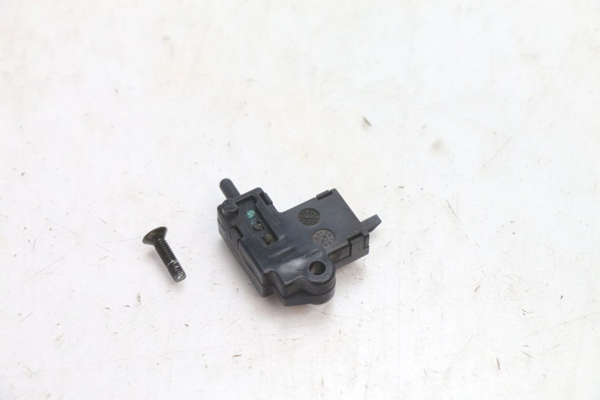 photo de CLUTCH SWITCH YAMAHA FJR 1300 (2001 - 2005) - Component detail