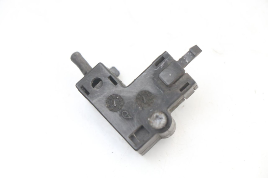 photo de CLUTCH SWITCH SUZUKI GN 125 (1997 - 2000) - Component detail