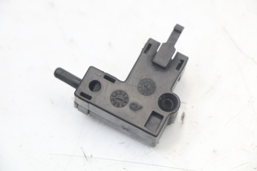 photo de CLUTCH SWITCH SUZUKI GSR 750 (2011 - 2017) - Component detail