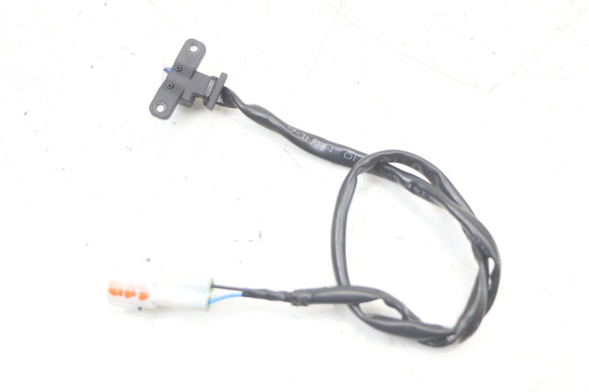 photo de CLUTCH SWITCH ROYAL ENFIELD CONTINENTAL GT 650 (2019 - 2024) - Fixing points details