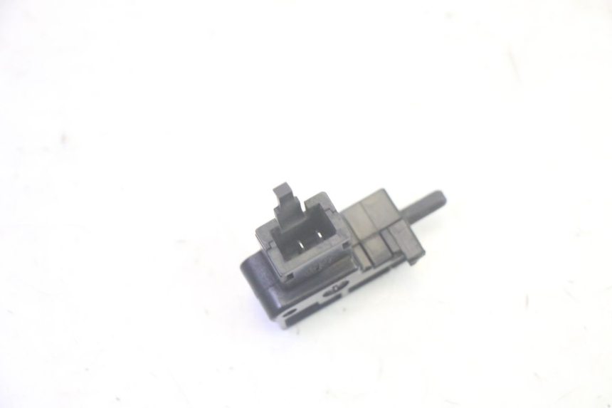 photo de CLUTCH SWITCH YAMAHA TDM ABS 900 (2002 - 2014) - Technical close-up