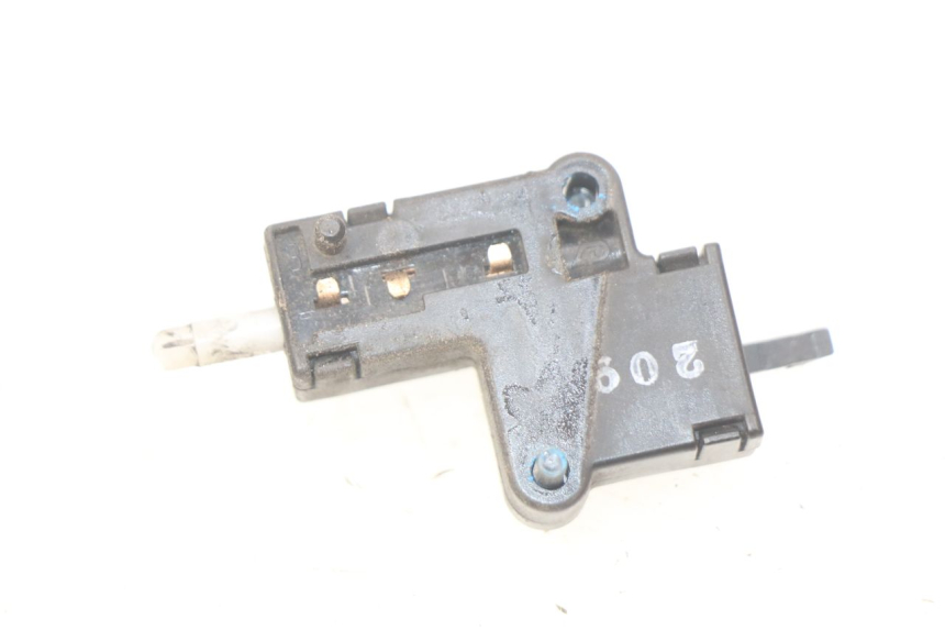 photo de CLUTCH SWITCH KAWASAKI Z 650 (2016 - 2019) - Zoom on usage condition