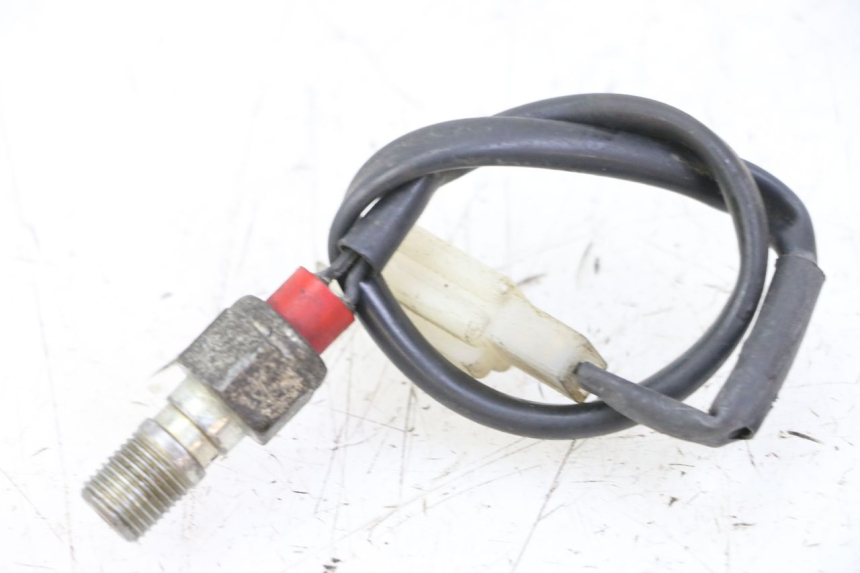 photo de REAR STOP LIGHT SWITCH DERBI SENDA R X-TREME 50 (2006 - 2010) - Zoom on usage condition