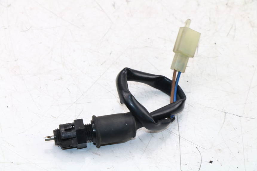 photo de REAR STOP LIGHT SWITCH KAWASAKI ER-6 ER6 N ABS 650 (2005 - 2009) - Alternative perspective