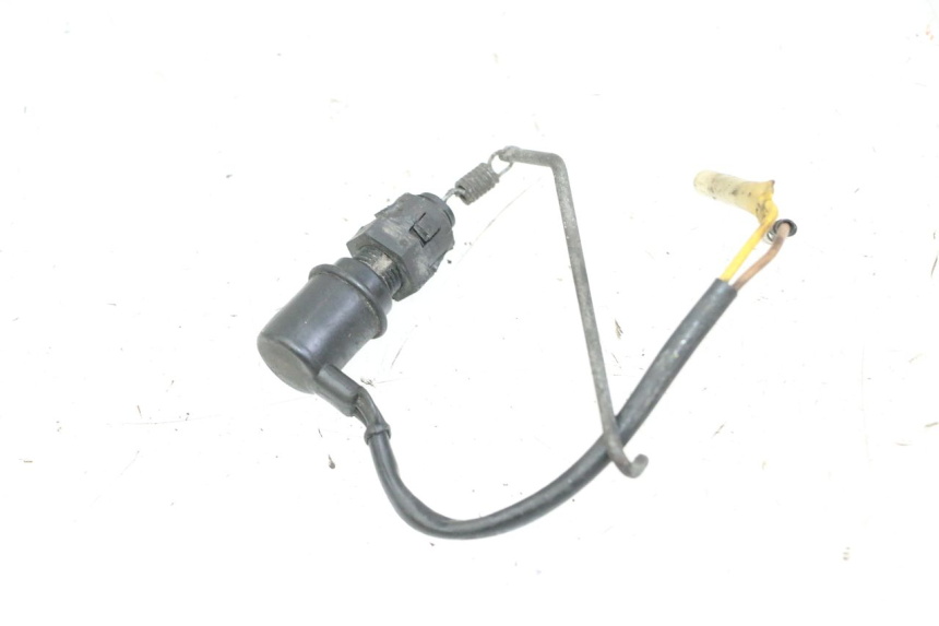 photo de REAR STOP LIGHT SWITCH YAMAHA FJ 36Y 1100 (1984 - 1985) - Zoom on usage condition