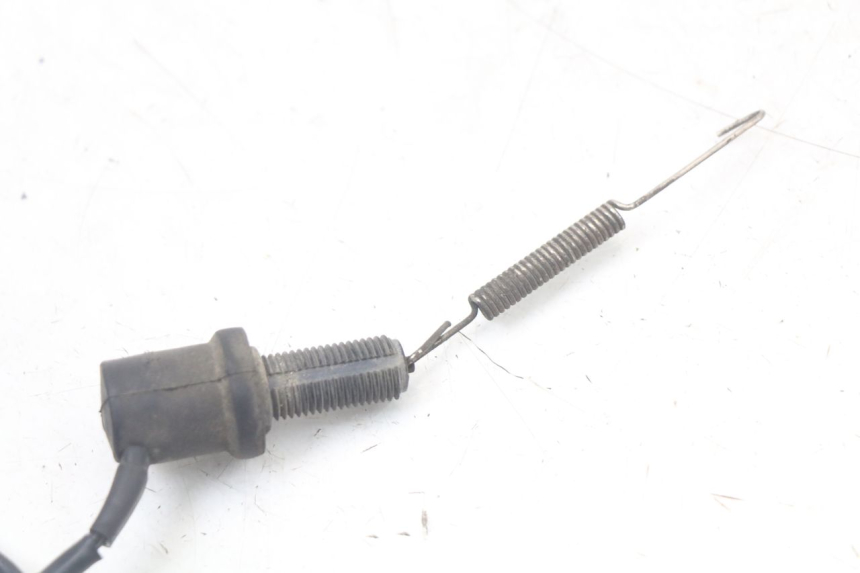 photo de REAR BRAKE LIGHT SWITCH YAMAHA FJR ABS 1300 (2006 - 2012) - Zoom on usage condition