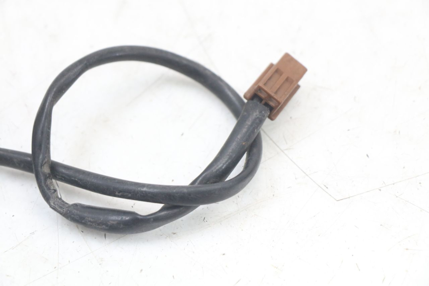 photo de REAR BRAKE LIGHT SWITCH YAMAHA FJR ABS 1300 (2006 - 2012) - Alternative perspective