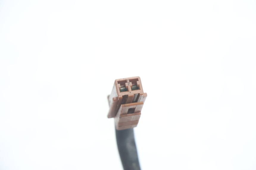photo de REAR STOP LIGHT SWITCH YAMAHA FJR 1300 (2001 - 2005) - Alternative perspective