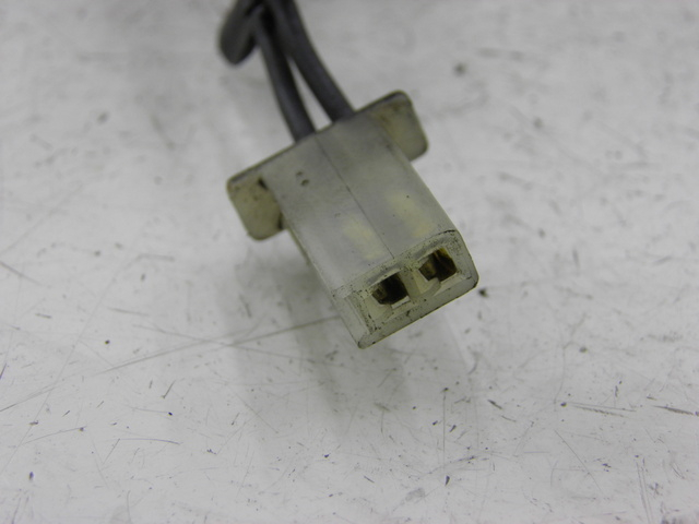 photo de REAR STOP LIGHT SWITCH HONDA CB SEVEN FITTY 750 (1992 - 2003) - Zoom on usage condition