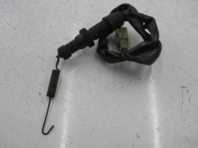 photo de REAR STOP LIGHT SWITCH HONDA NTV DEAUVILLE 650 (2001 - 2006) - Main view