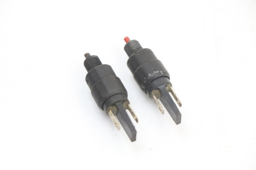 photo de REAR STOP LIGHT SWITCH PIAGGIO LIBERTY 4T 50 (2018 - 2021) - Component detail