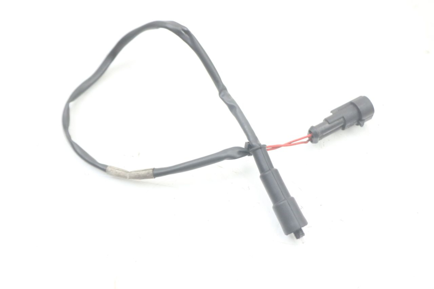 photo de REAR STOP LIGHT SWITCH PIAGGIO MP3 LT 400 (2007 - 2012) - Zoom on usage condition