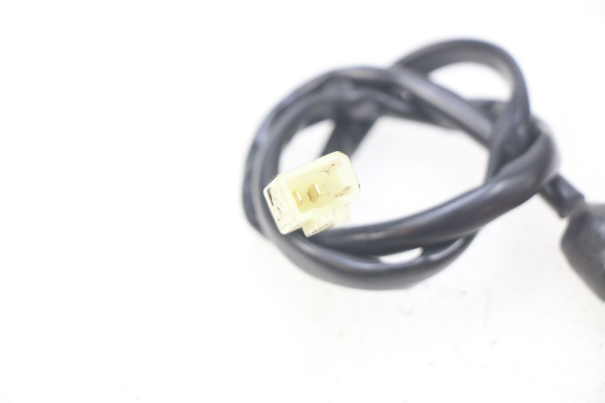 photo de REAR BRAKE LIGHT SWITCH SUZUKI SV N 650 (1999 - 2002) - Alternative perspective