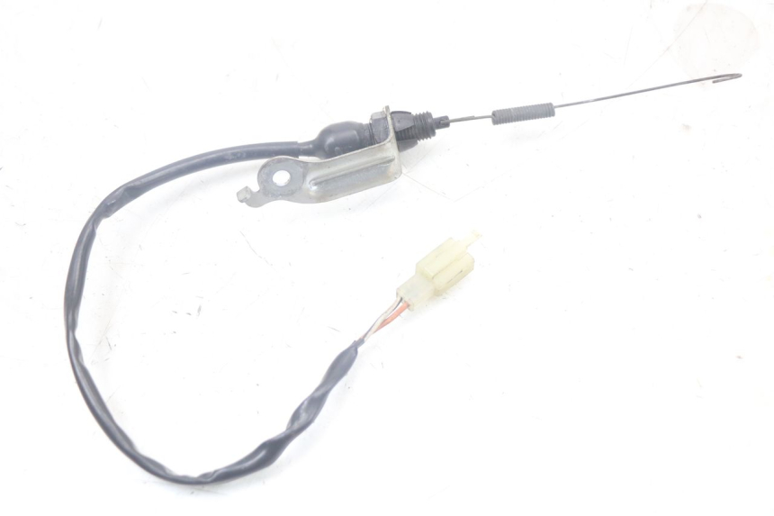 photo de REAR BRAKE LIGHT SWITCH SUZUKI SV N 650 (1999 - 2002) - Alternative perspective