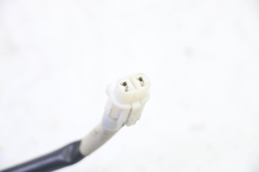 photo de REAR STOP LIGHT SWITCH YAMAHA XJ6 ABS 600 (2008 - 2016) - Technical close-up