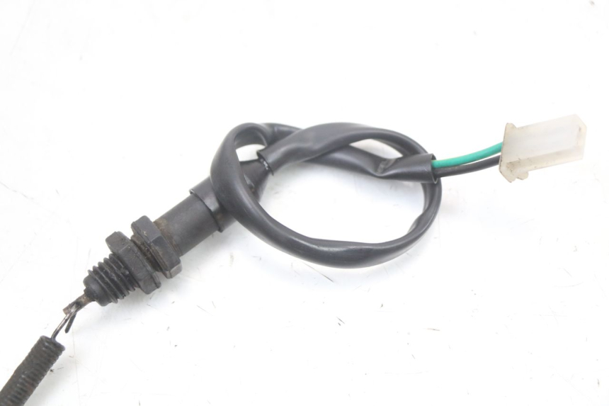 photo de REAR STOP LIGHT SWITCH SYM XS 125 (2007 - 2016) - Technical close-up