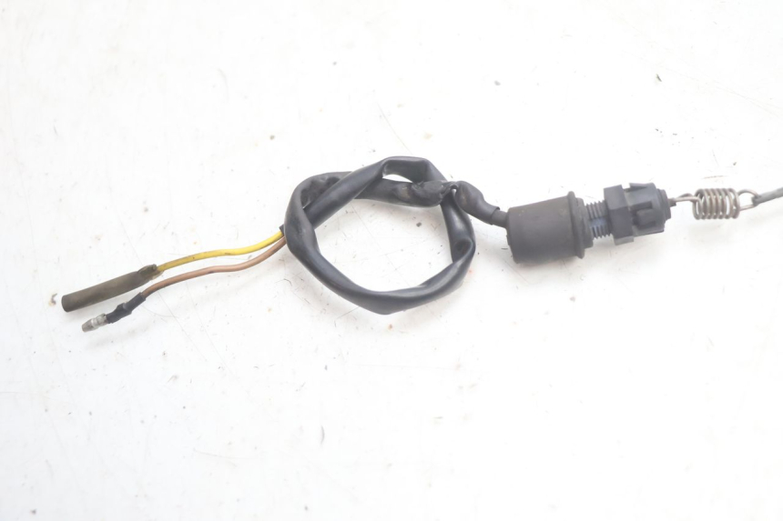 photo de REAR STOP LIGHT SWITCH YAMAHA XV VIRAGO 535 (1988 - 2004) - Fixing points details