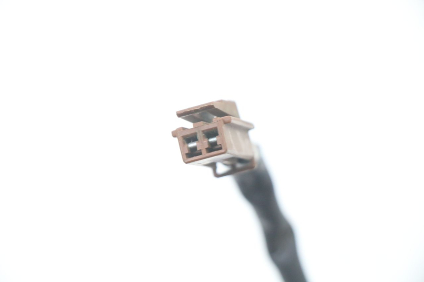 photo de REAR STOP LIGHT SWITCH YAMAHA FZS FAZER 600 (2001 - 2003) - Zoom on usage condition