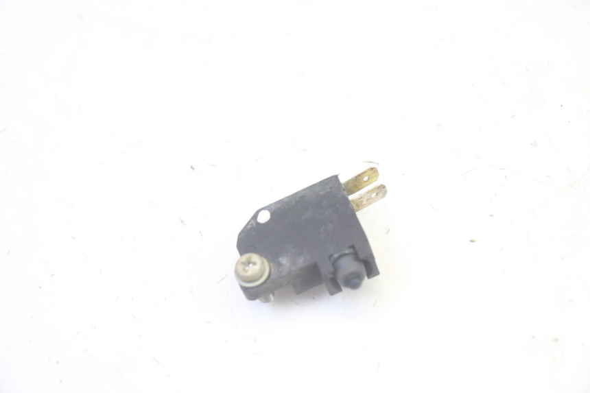 photo de REAR STOP LIGHT SWITCH YAMAHA YFM GRIZZLY 550 (2008 - 2015) - Component detail