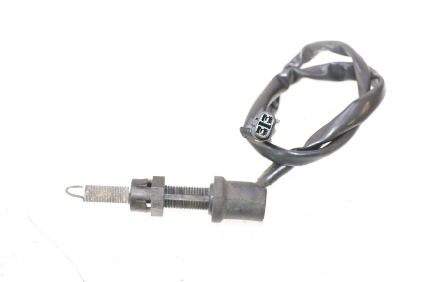 photo de REAR STOP LIGHT SWITCH YAMAHA YZF R6 600 (2008 - 2009) - Zoom on usage condition