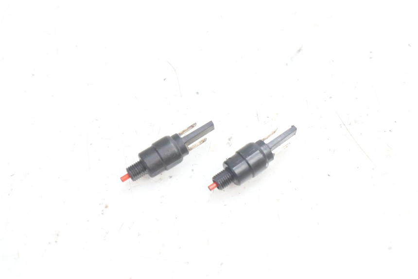 photo de STOP LIGHT SWITCH APRILIA ATLANTIC S 125 (2010 - 2013) - Main view
