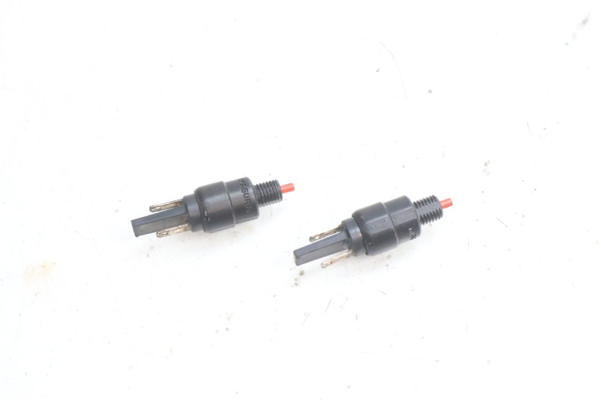 photo de STOP LIGHT SWITCH APRILIA ATLANTIC S 125 (2010 - 2013) - Component detail