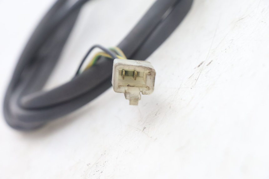photo de STOP LIGHT SWITCH PEUGEOT CITYSTAR 125 (2011 - 2017) - Zoom on usage condition
