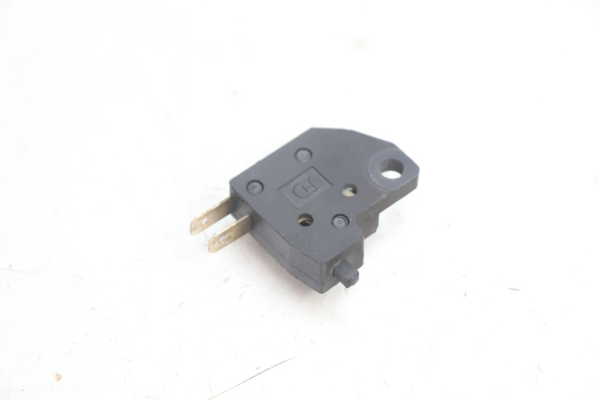 photo de RIGHT BRAKE LIGHT SWITCH KYMCO AGILITY 4T 50 (2005 - 2018) - Component detail