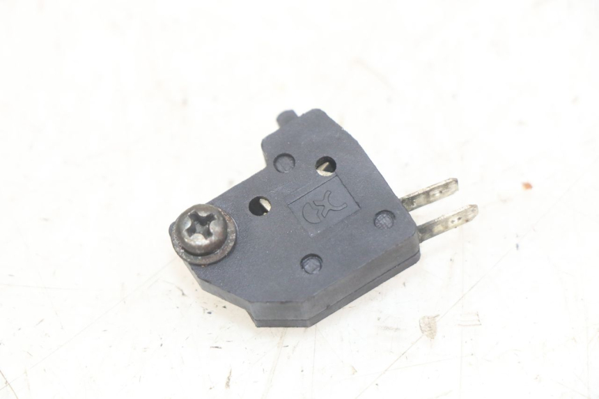 photo de RIGHT BRAKE LIGHT SWITCH KYMCO AGILITY NAKED RENOUVO 2T 50 (2011 - 2018) - Main view