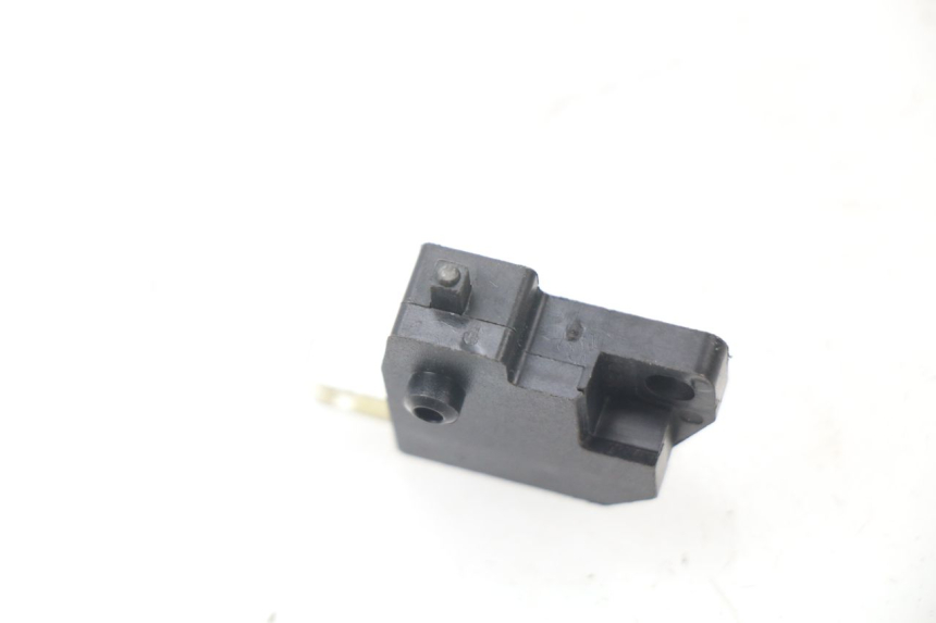 photo de RIGHT STOP LIGHT SWITCH S-RIDER CAPRI 2T 50 (2010 - 2017) - Component detail