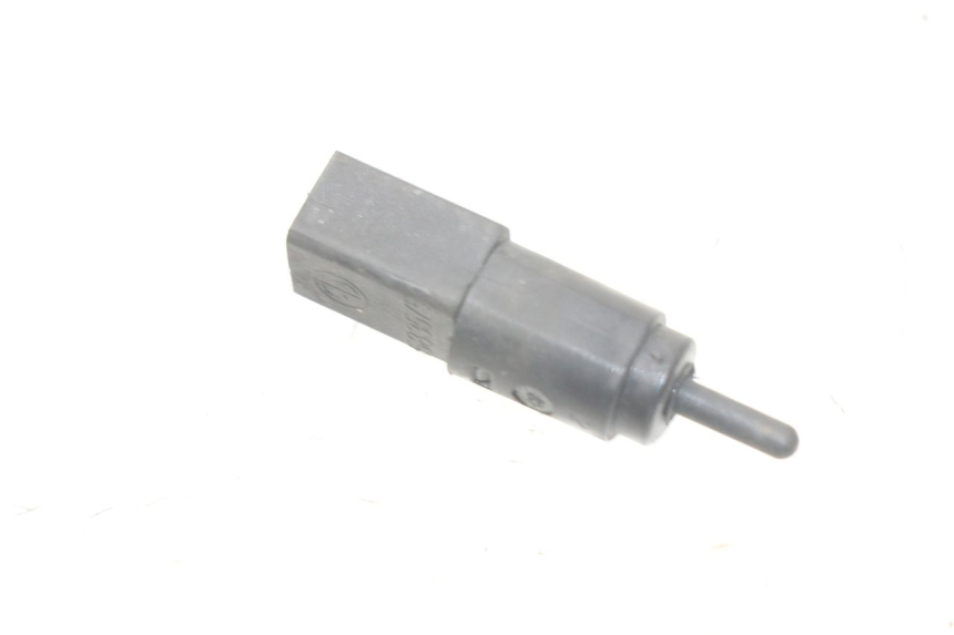 photo de RIGHT STOP LIGHT SWITCH PIAGGIO CARNABY 125 (2007 - 2011) - Main view