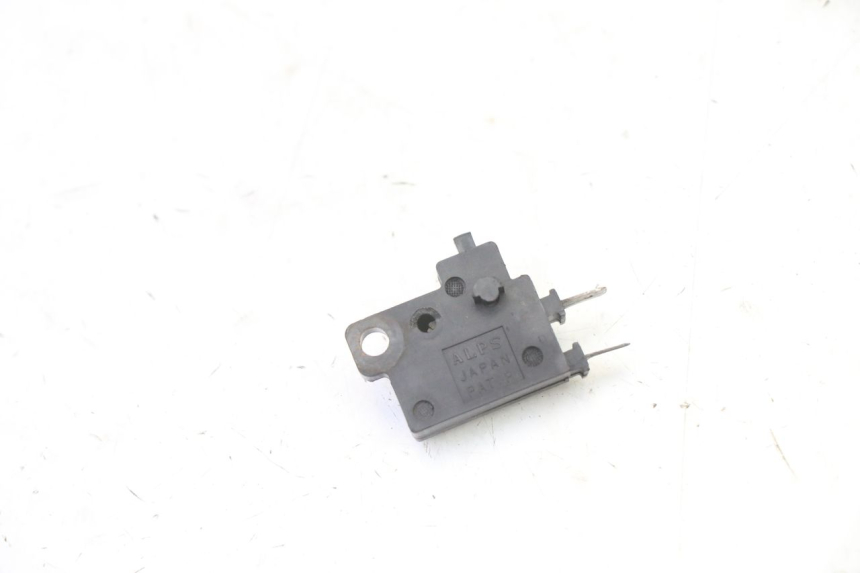 photo de RIGHT BRAKE LIGHT SWITCH HONDA CBR RR FIREBLADE 900 (1992 - 1994) - Main view