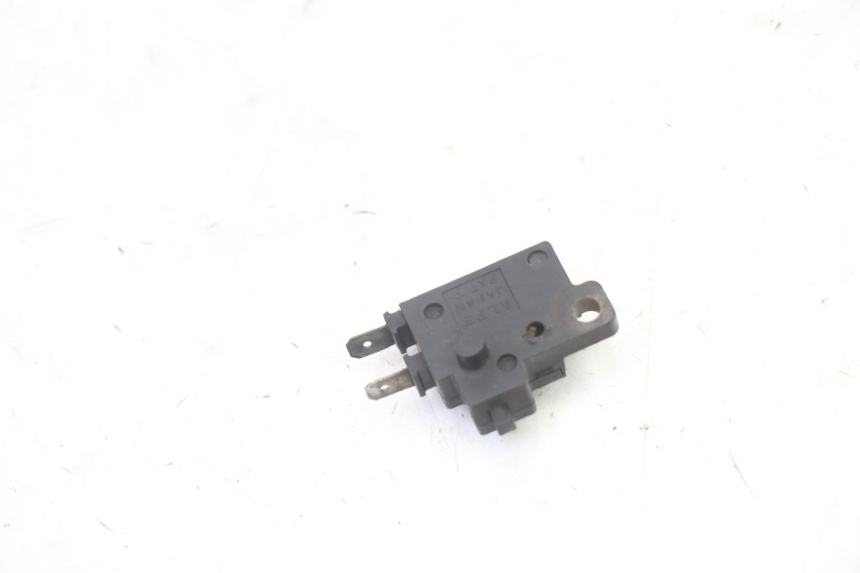photo de RIGHT BRAKE LIGHT SWITCH HONDA CBR RR FIREBLADE 900 (1992 - 1994) - Component detail