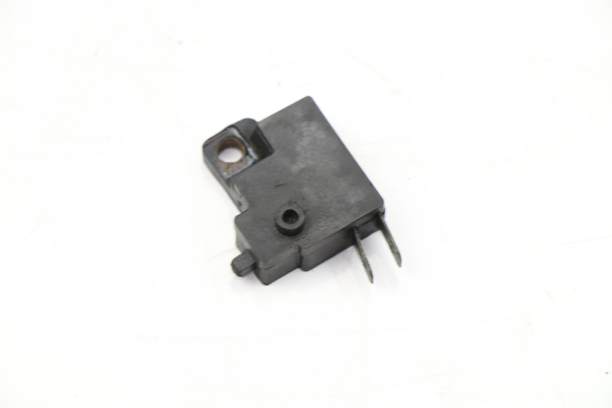 photo de RIGHT STOP LIGHT SWITCH HYOSUNG COMET GT 125 (2002 - 2007) - Zoom on usage condition