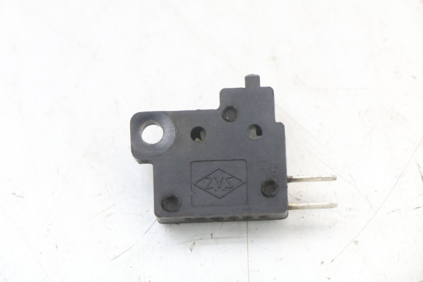 photo de RIGHT BRAKE LIGHT SWITCH KYMCO DINK 4T 50 (2007 - 2018) - Component detail