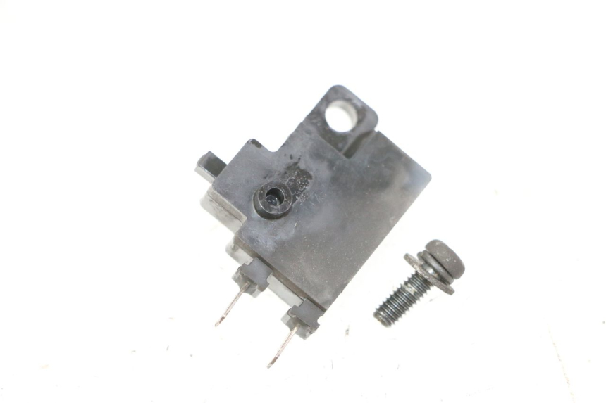 photo de RIGHT BRAKE LIGHT SWITCH HONDA FES S-WING SWING ABS 125 (2007 - 2015) - Component detail