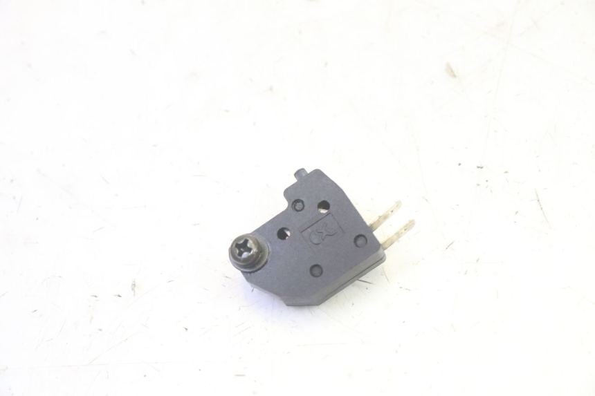 photo de RIGHT BRAKE LIGHT SWITCH SYM FIDDLE 3 III 125 (2014 - 2020) - Main view