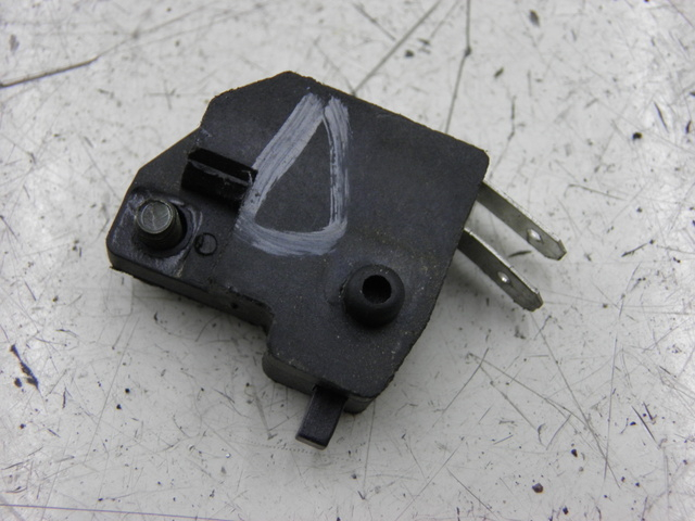 photo de RIGHT STOP LIGHT SWITCH FSM 15D 4T 50 (2012 - 2016) - Component detail