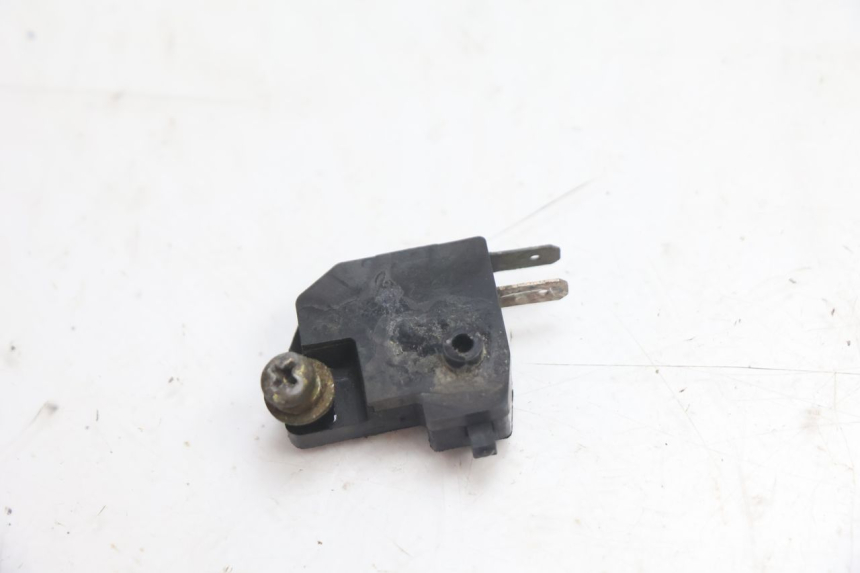 photo de RIGHT STOP LIGHT SWITCH KAWASAKI GPX F ZX750F 750 (1986 - 1990) - Component detail