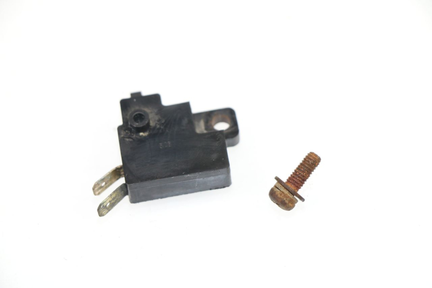 photo de RIGHT STOP LIGHT SWITCH HONDA VF 1000 (1984 - 1988) - Zoom on usage condition