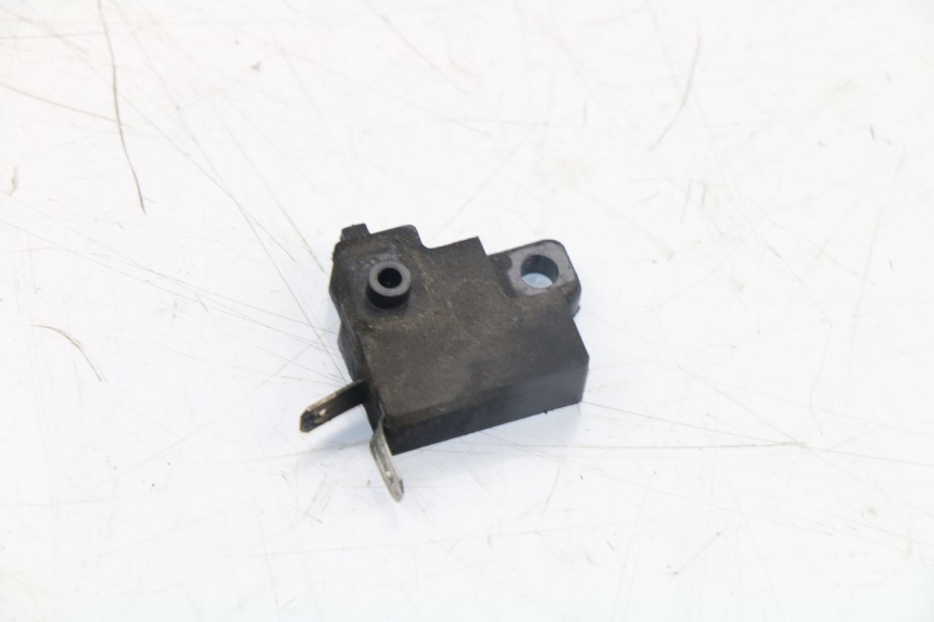 photo de RIGHT STOP LIGHT SWITCH HONDA XLV TRANSALP 600 (1987 - 1990) - Zoom on usage condition